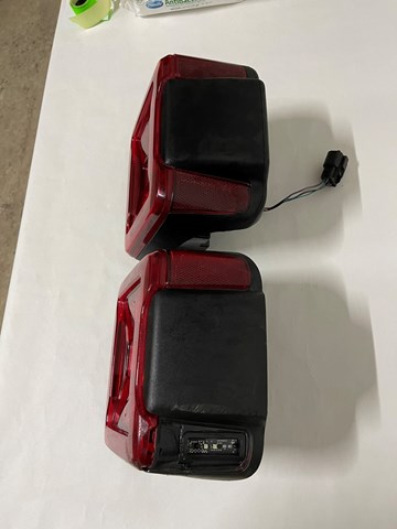 Comprar Piloto trasero derecho Jeep Wrangler  JL