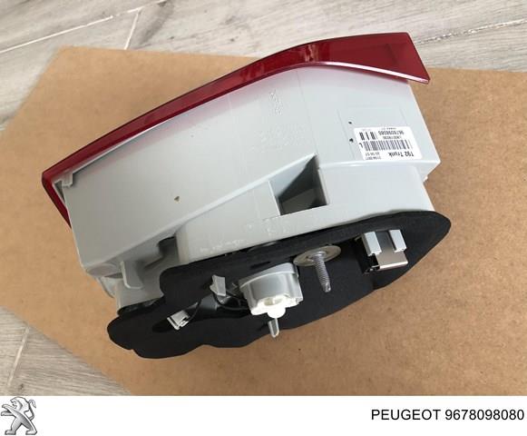 Piloto trasero interior izquierdo Peugeot/Citroen 9678098080 precio, desde 106,00 EUR