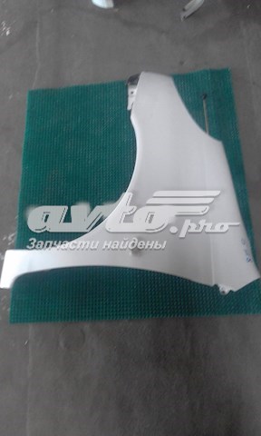 Guardabarros delantero izquierdo para Toyota Yaris (NCP2)