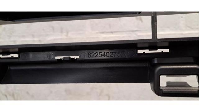 Rejilla inferior del parachoques delantero Renault (RVI) 622540275R precio, desde 58,03 EUR