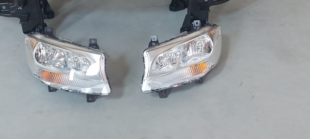 Comprar A9109060000 Mercedes Faro delantero izquierdo