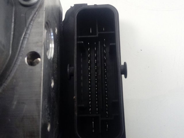 Bloque hidráulico ABS Renault (RVI) 476609473R precio, desde 132,13 EUR