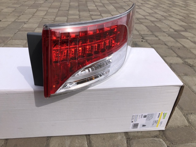 FP7020F2E FPS Piloto trasero exterior derecho