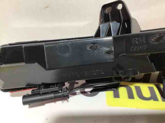 Luz antiniebla trasera derecha LR060910 Land Rover