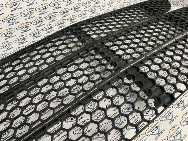 Rejilla del parachoques delantero A2218850053 Mercedes