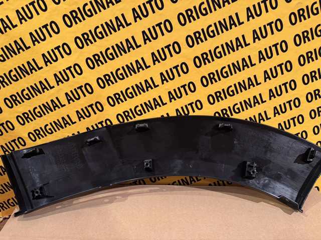 Listón embellecedor/protector, paragolpes delantero derecho Mazda DFR551W71D