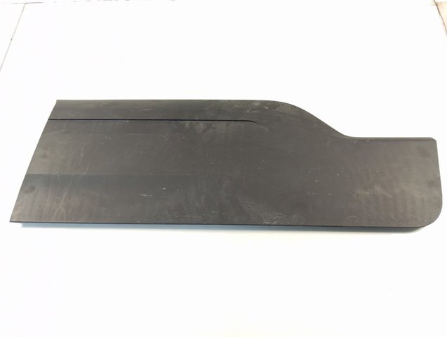 Moldura inferior de puerta trasera izquierda 9820520680 Peugeot/Citroen