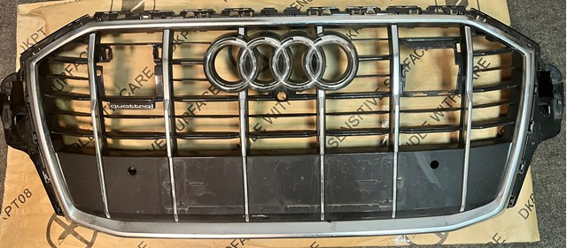 4M0853651AGRN4 VAG Calandra
