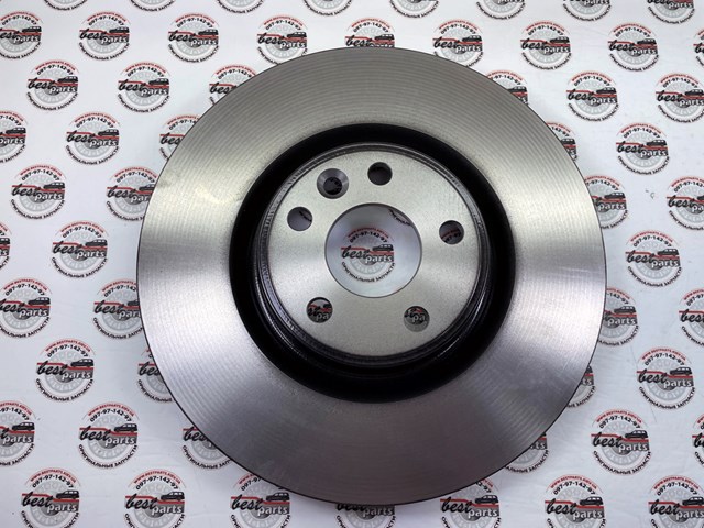 LR125902 Land Rover Discos