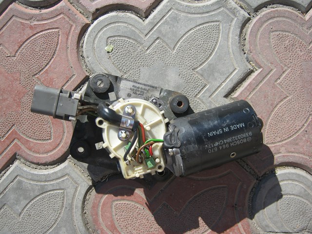 Motor limpiaparabrisas Nissan Terrano 2 