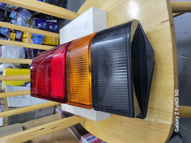 Comprar Piloto trasero derecho Seat Marbella  28