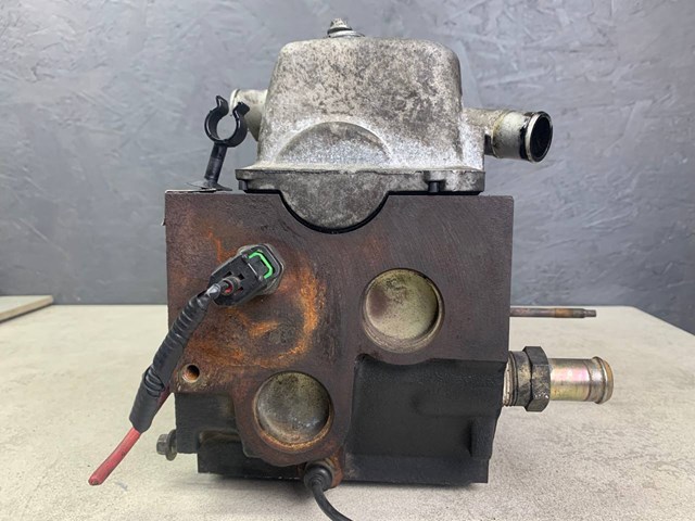 4M5Q6090A1A Ford 