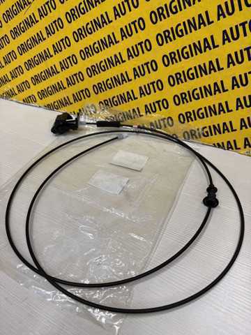 KB7W56720A Mazda Cable de capó del motor