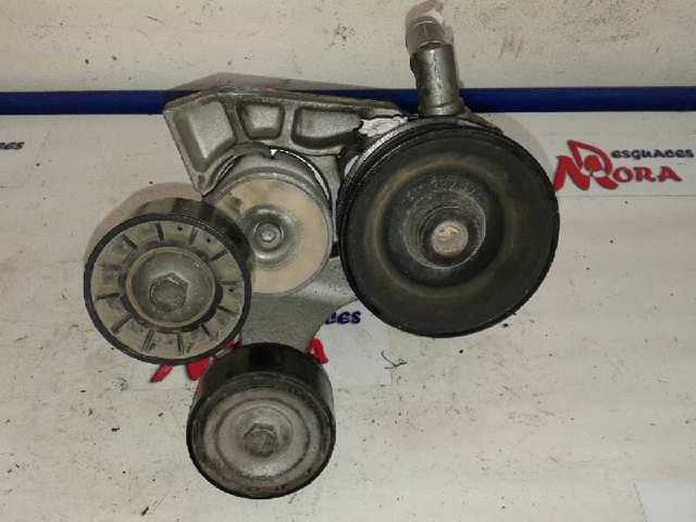 Bomba de dirección 504046460 Iveco