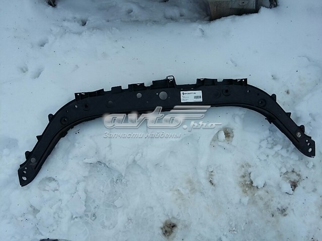 8200140478 Renault (RVI) soporte de radiador superior (panel de montaje para foco)