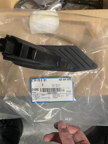 Soporte para boquilla lavafaros para Volkswagen Passat (B8, 3G2)