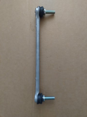 Comprar 546186RR0A Nissan/Infiniti Bieleta estabilizadora delantera derecha
