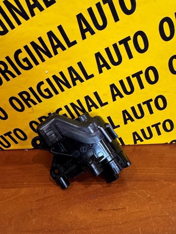 Motor del mecanismo de plegado de espejos KBY06916ZC Mazda