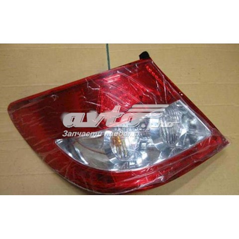 Piloto trasero izquierdo 4133100 BYD