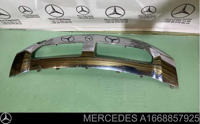 A1668858025 Mercedes listón embellecedor/protector, parachoques delantero central