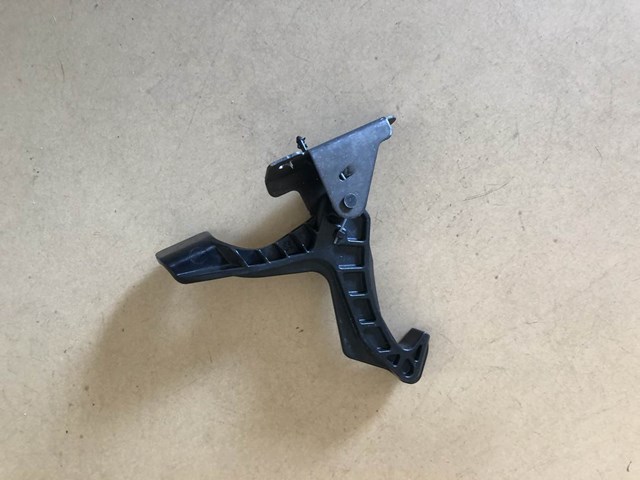 Gancho soporte del capó 9826496880 Peugeot/Citroen