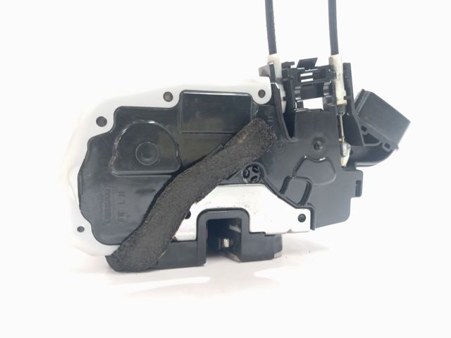 805006FP0A Nissan/Infiniti Cerradura delantera derecha