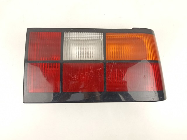 3454331 Volvo Piloto trasero derecho