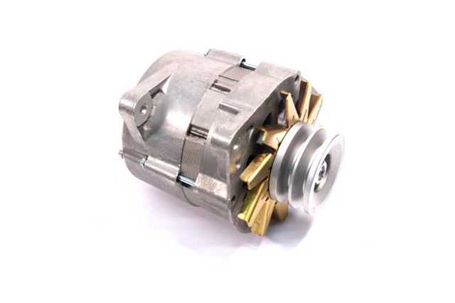 Alternador del motor DECARO 273B13701000 precio, desde 168,21 EUR