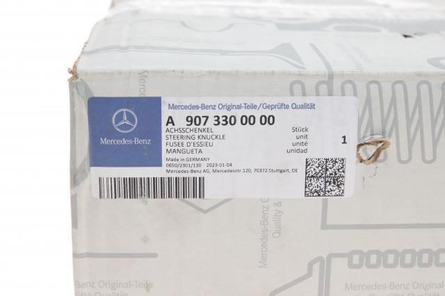 Mangueta delantera izquierda Mercedes 9073300000