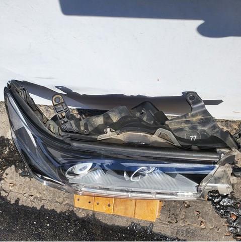 Comprar 8110560P40 Toyota Faro derecho