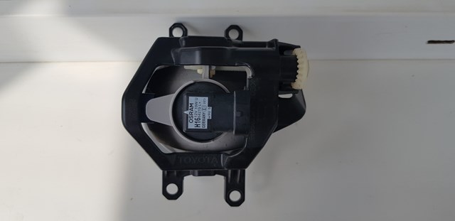 8122147010 Toyota faro antiniebla derecho