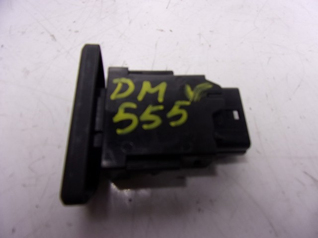 Interruptor warning Toyota Yaris 
