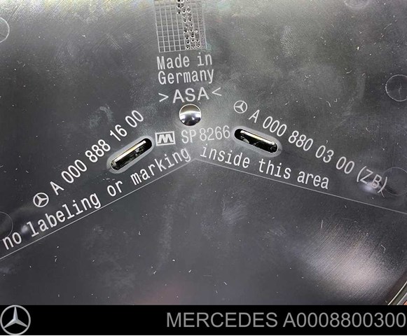 Emblema de la parrilla del radiador 0008800300 Mercedes