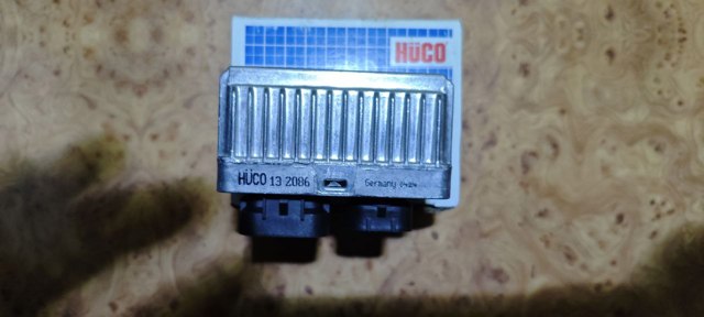 132086 Huco Relé de bujías incandescentes