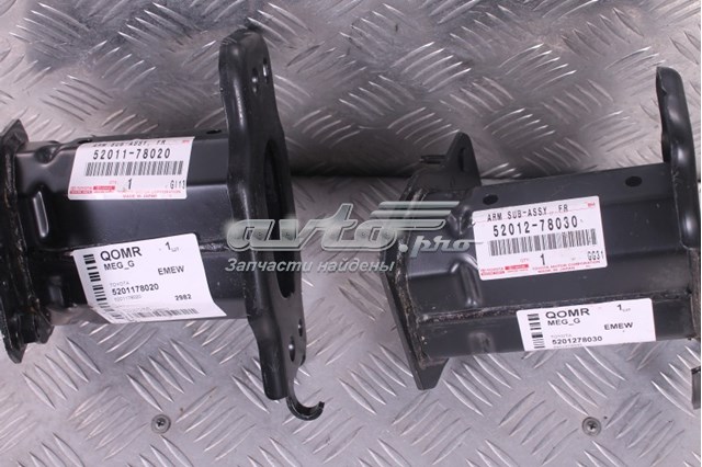 5201178020 Toyota soporte de amplificador de parachoques delantero