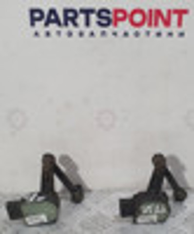 3M941054 AND Sensor de nivel de carrocería trasero