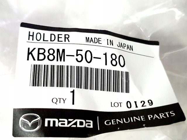 KB8M50180 Mazda Soporte de matricula delantera