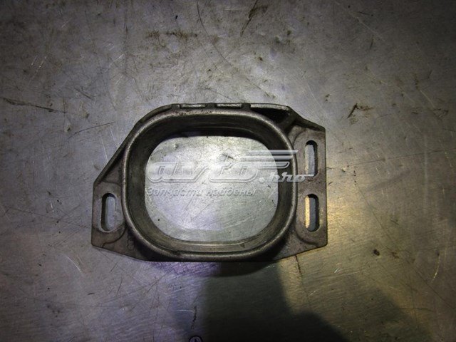 8D0199335M VAG soporte para taco de motor delantero