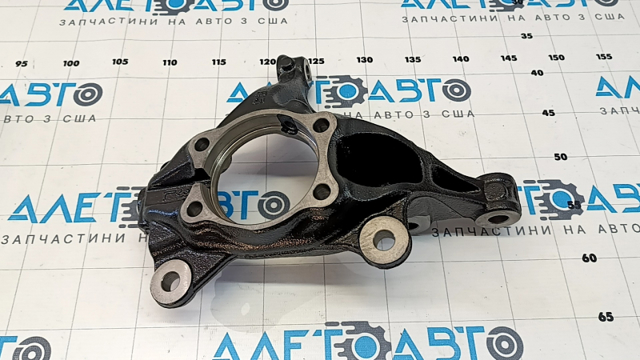 Muñón del eje, soporte de rueda, delantero derecho Mazda KN3L33021