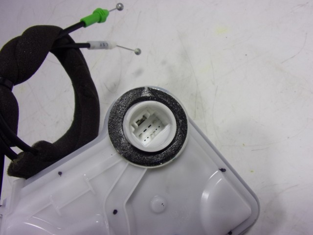 6903002511 Toyota puerta delantera derecha