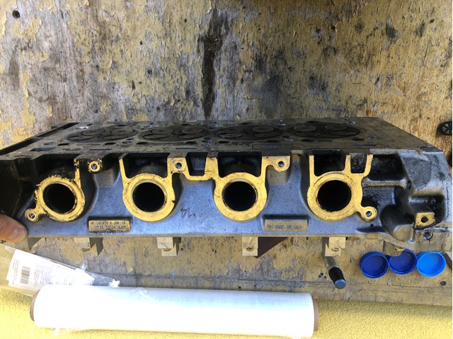 Culata de motor Renault (RVI) 8200408642