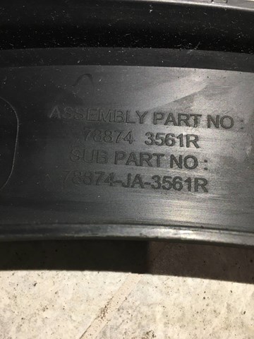 Extensión de la aleta trasera derecha 788743561R Renault (RVI)