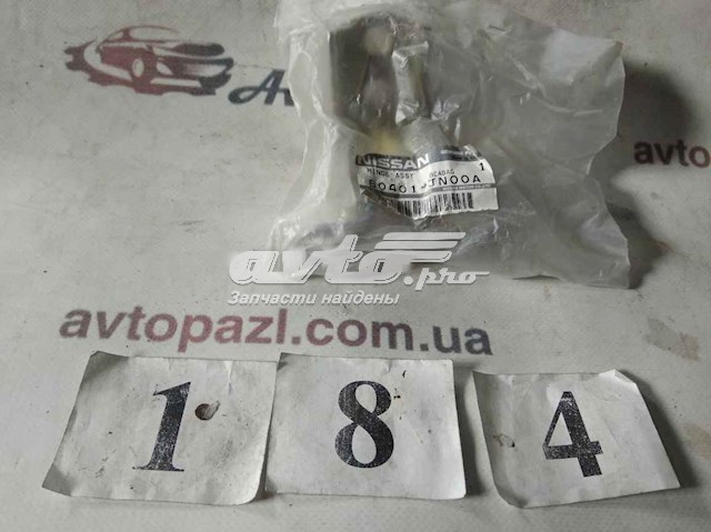 Bisagra de puerta delantera izquierda NISSAN 80401JN00A