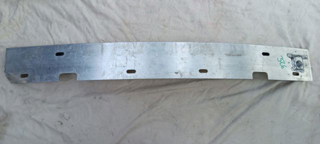 Comprar 620305NA0A Nissan/Infiniti Refuerzo parachoque delantero