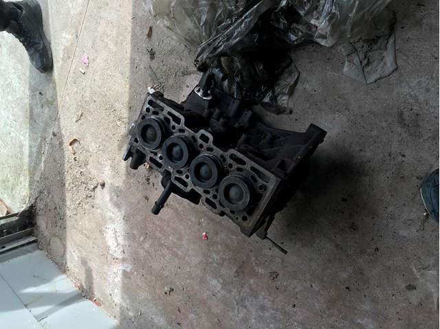110104767R Renault (RVI) bloque motor