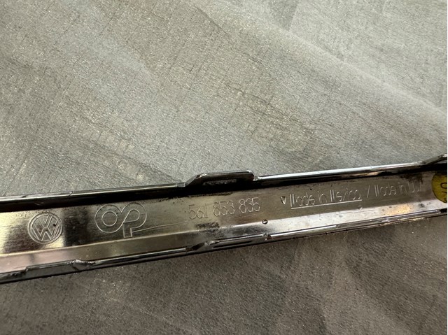 Comprar 5618538352ZZ VAG Moldura de parachoques trasero