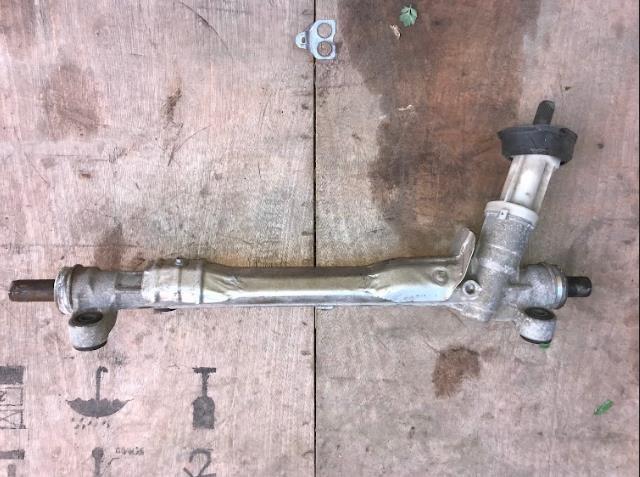 STE698 Ford Cremallera caja de direccion