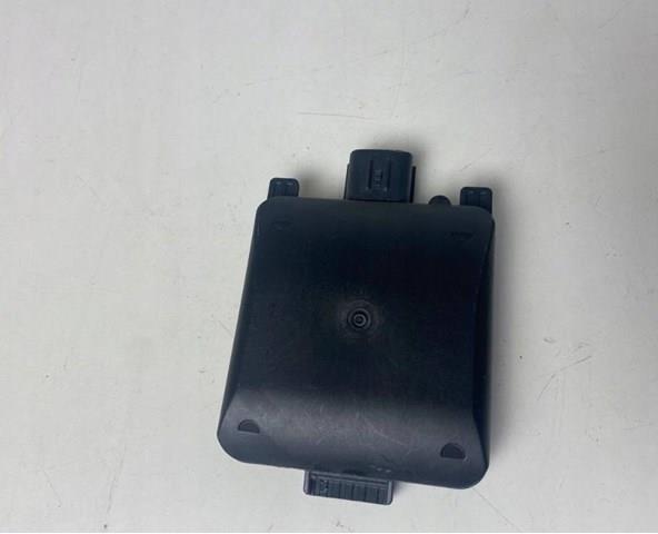 Sensor de ángulo muerto trasero 32286570 Volvo