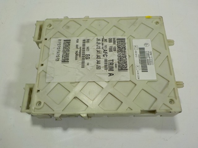 Caja de fusibles 2443670 Ford