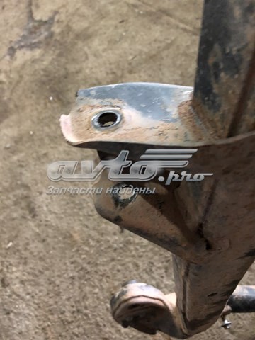 4010A34105 Ssang Yong Subchasis delantero